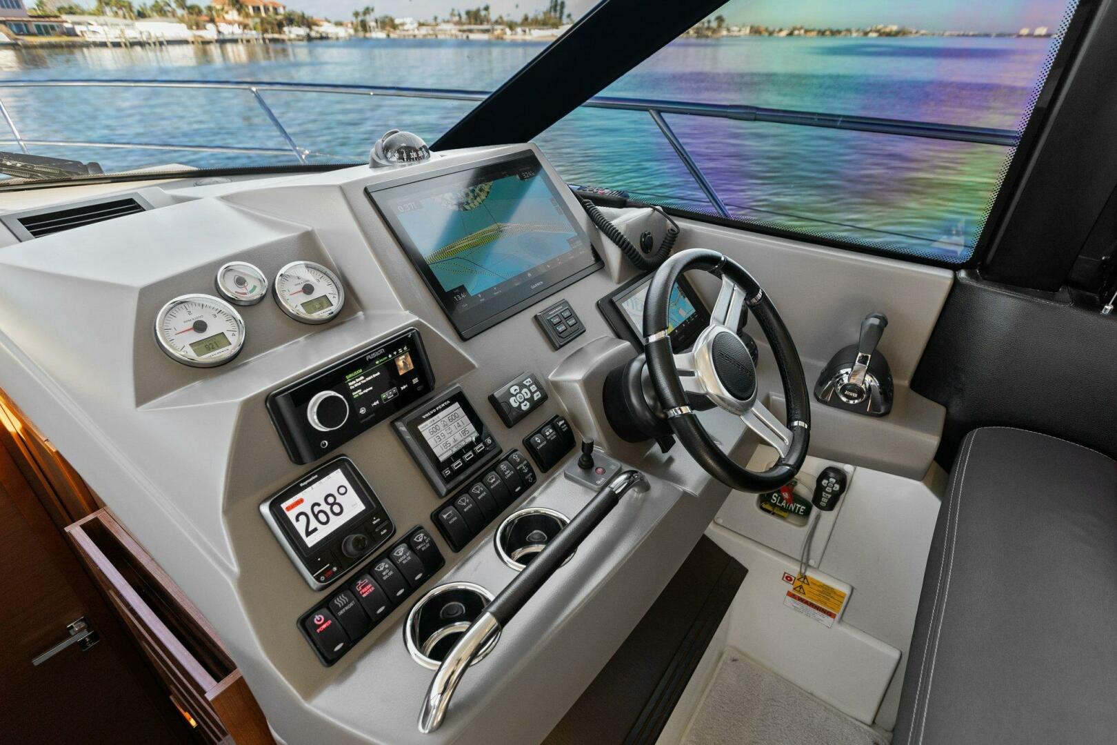 Slide: The Image of 2014 45 Prestige 450S - Slainte - Helm - 4835837