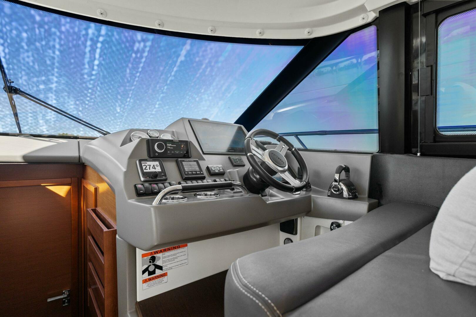 Slide: The Image of 2014 45 Prestige 450S - Slainte - Helm - 4835834