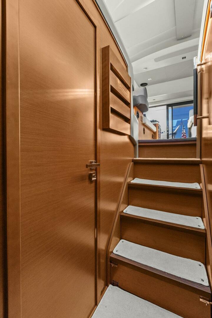 Slide: The Image of 2014 45 Prestige 450S - Slainte - Companionway - 4835858