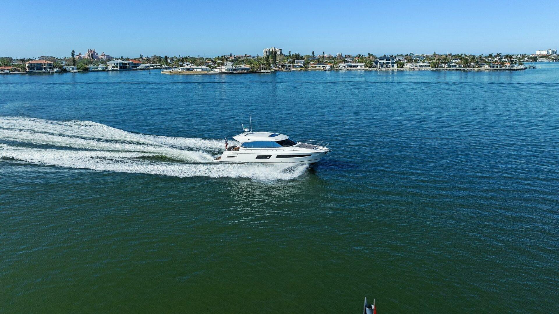 Slide: The Image of 2014 45 Prestige 450S - Slainte - Profile - 4835932