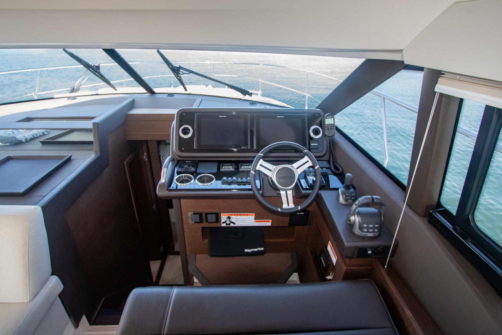 Slide: The Image of 2020 Prestige 460 Flybridge - FANTASEA - 3961544