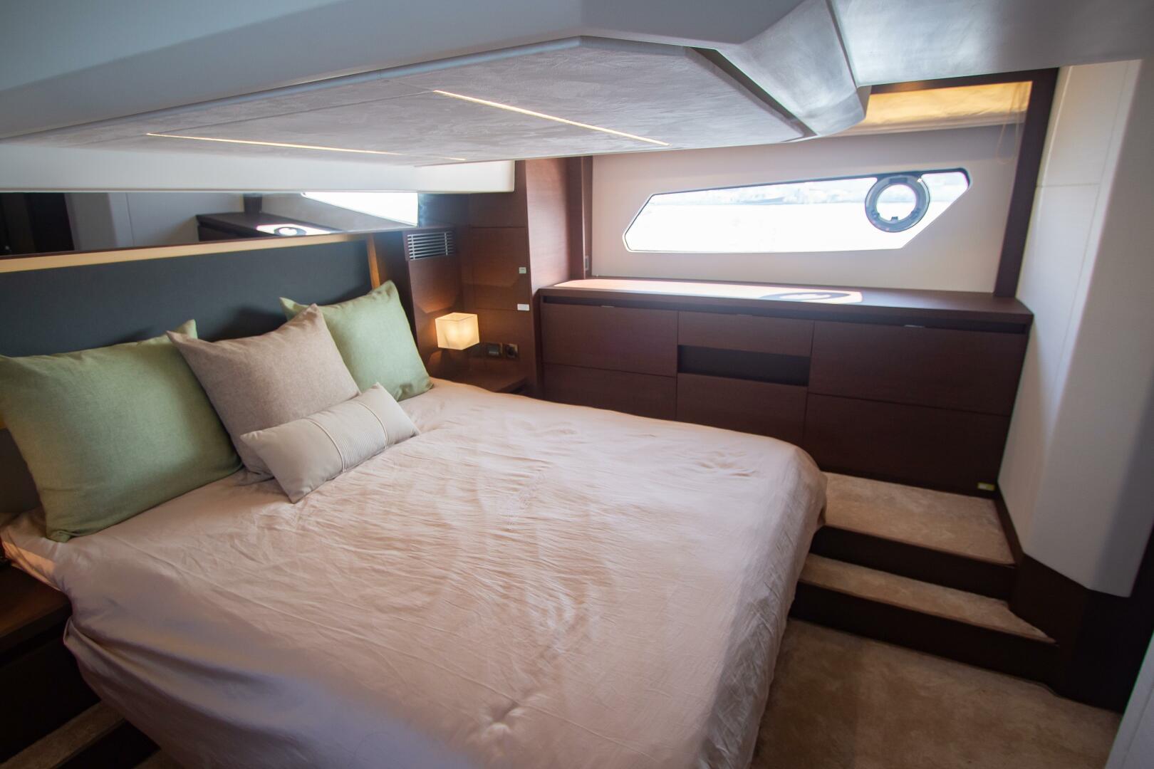 Slide: The Image of 2020 Prestige 460 Flybridge - FANTASEA - 3961556