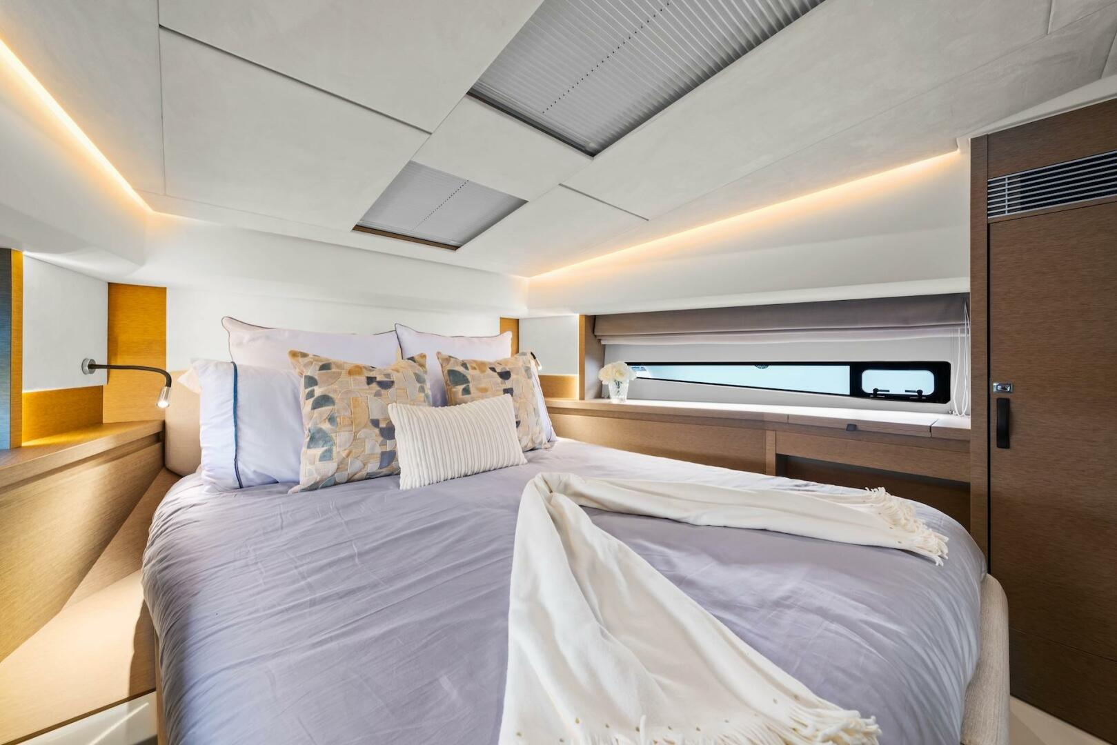 Slide: The Image of 2024 Prestige 460 Fly- GOODLIFE-VIP Stateroom - 5340313