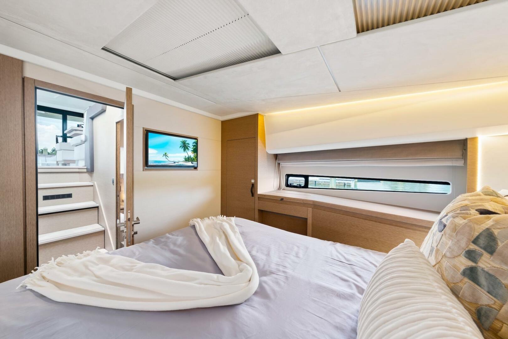Slide: The Image of 2024 Prestige 460 Fly- GOODLIFE-VIP Stateroom - 5340315