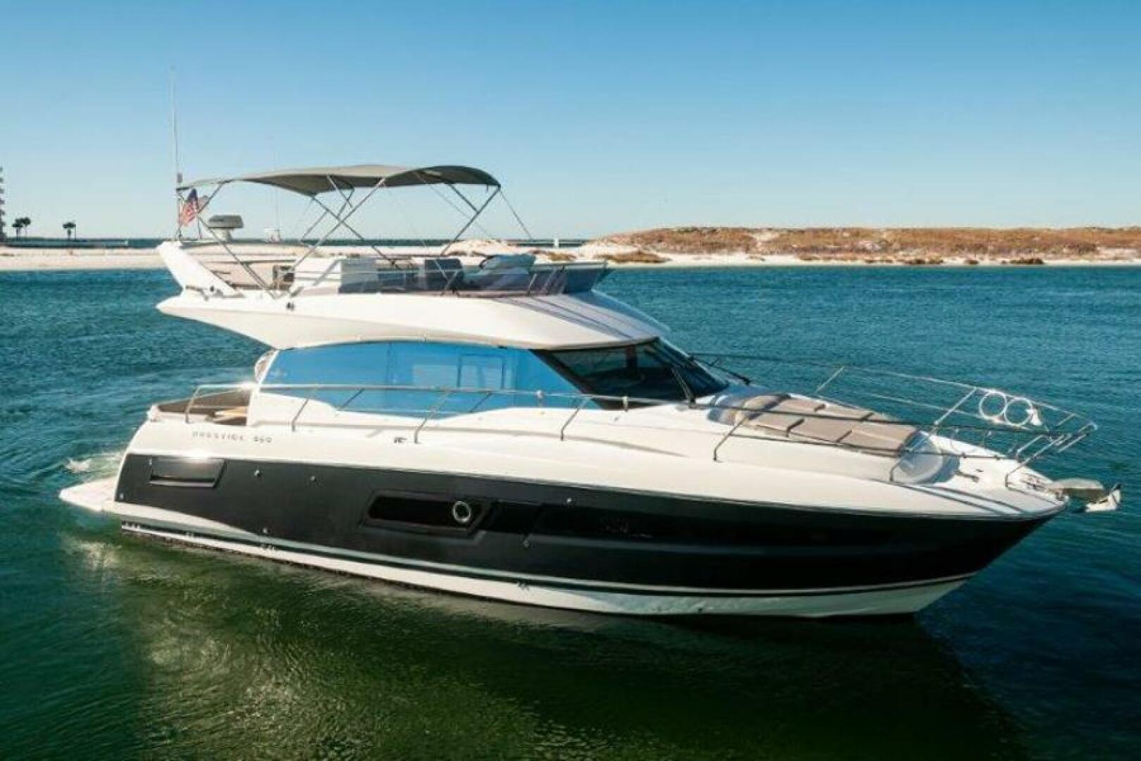 Slide: The Image of 2019 Prestige 460 Flybridge STBD Profile - 4985075