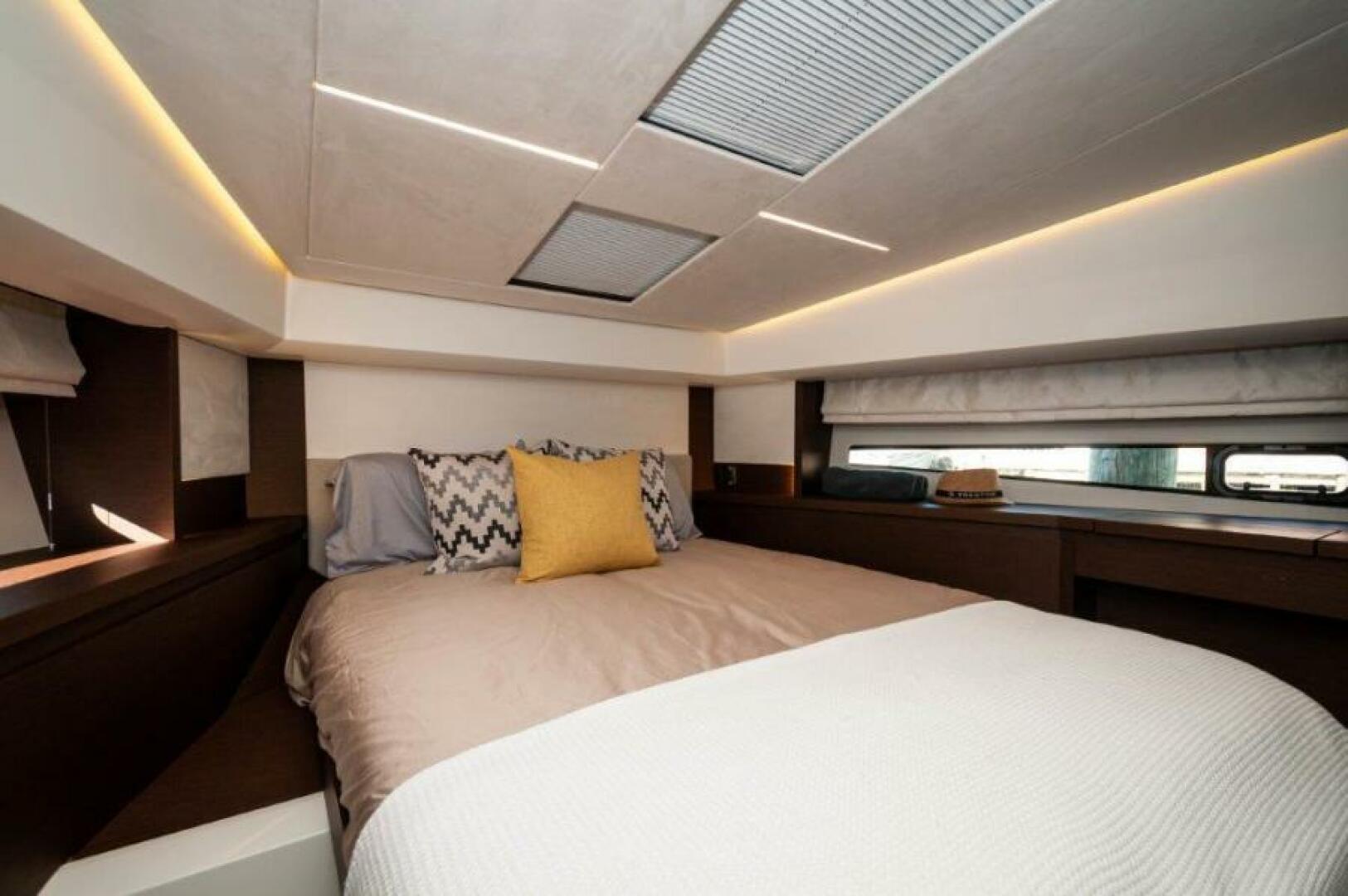 Slide: The Image of 2019 Prestige 460 Flybridge VIP SR 4 - 4985063