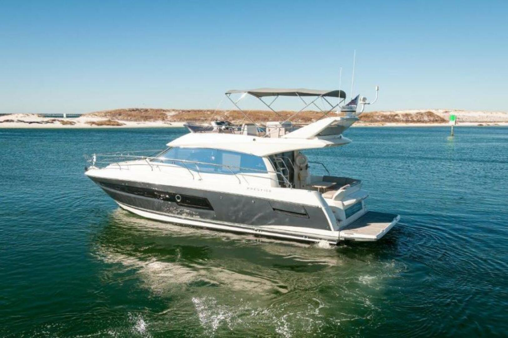Slide: The Image of 2019 Prestige 460 Flybridge Port Profile 2 - 4985071