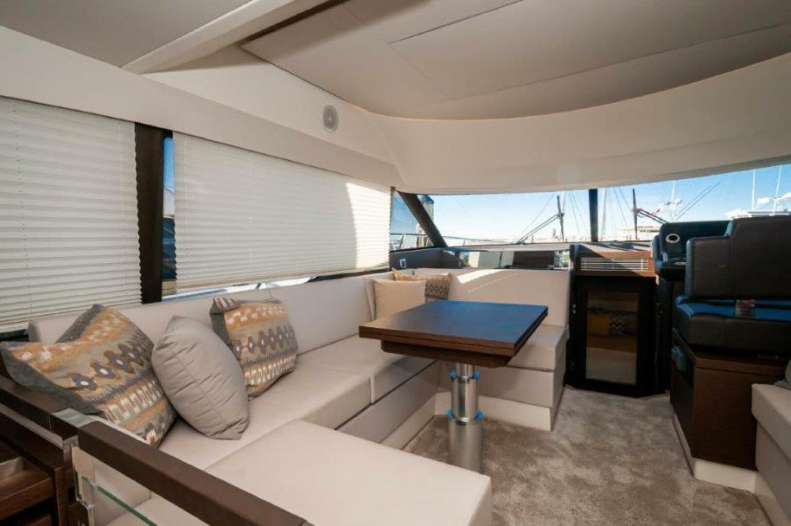Slide: The Image of 2019 Prestige 460 Flybridge Salon - 4985050