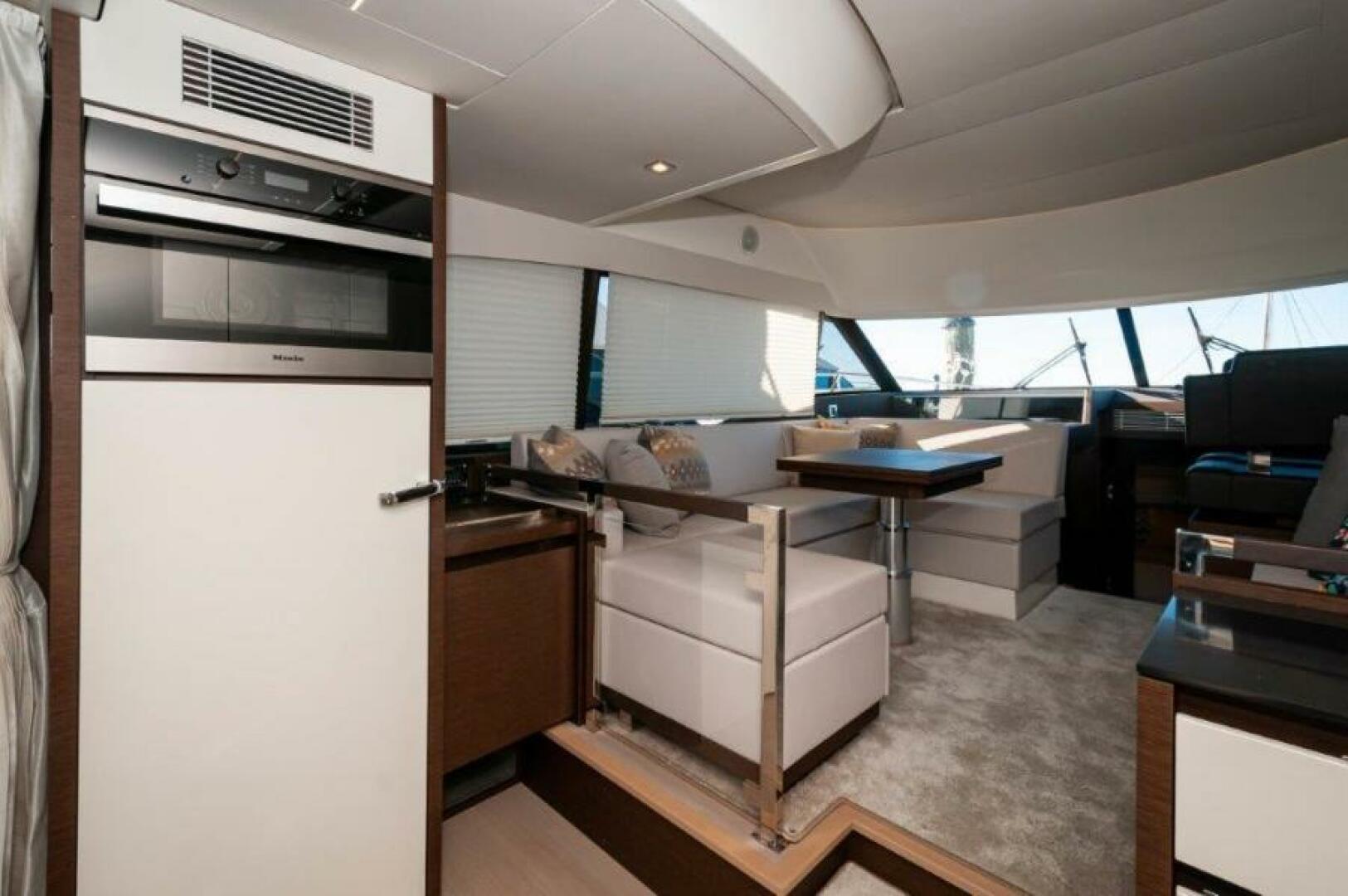 Slide: The Image of 2019 Prestige 460 Flybridge Salon 2 - 4985051