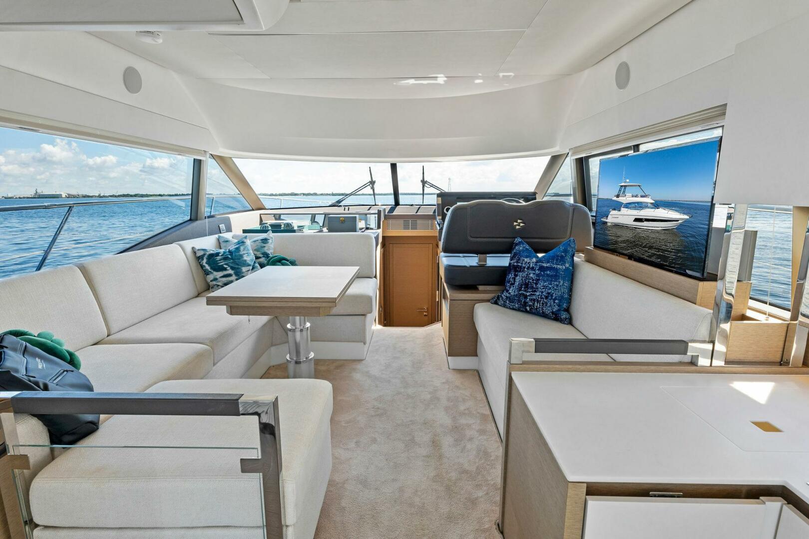 Slide: The Image of Prestige 460 Flybridge 2023 - 4696532
