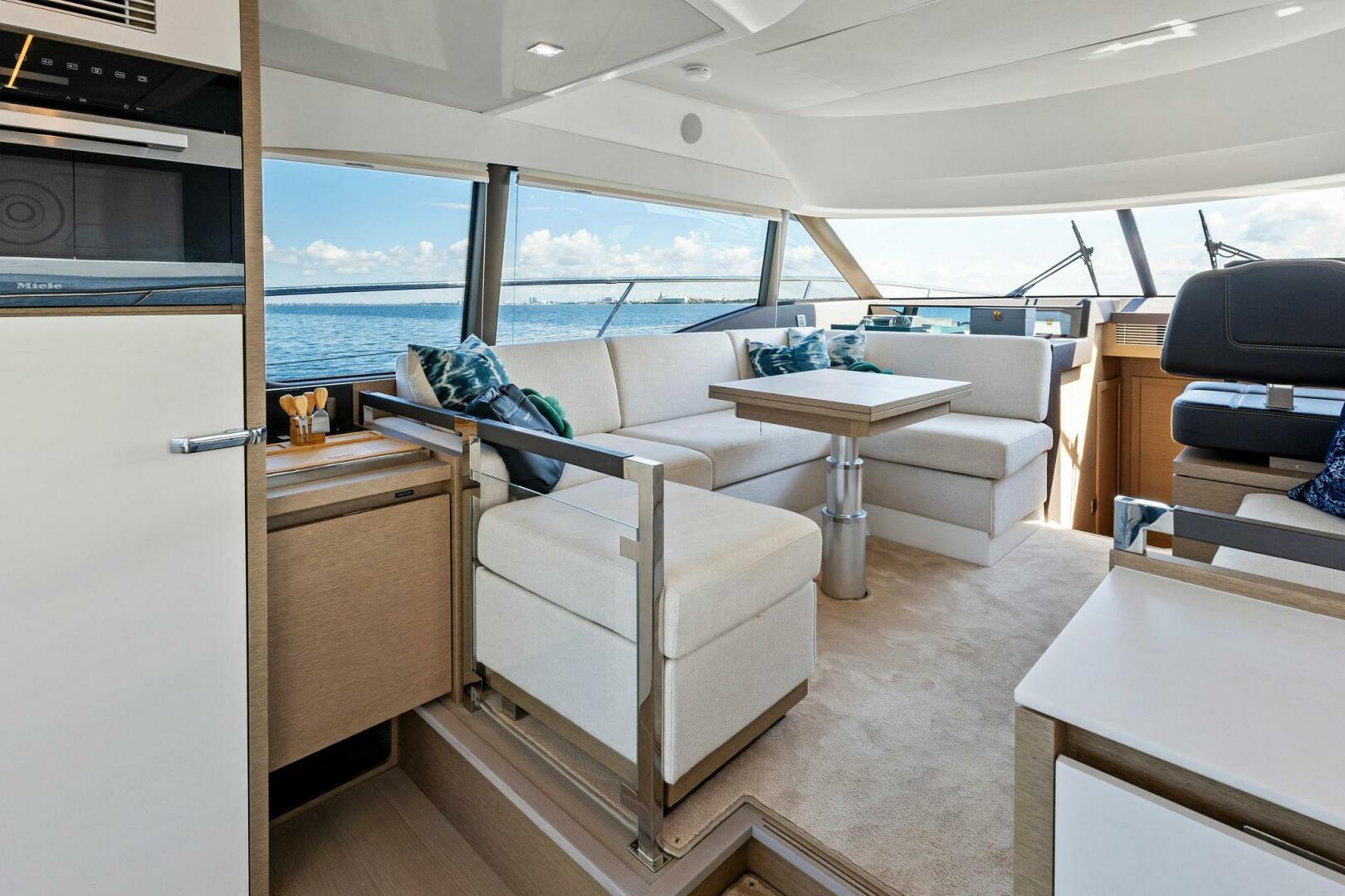 Slide: The Image of Prestige 460 Flybridge 2023 - 4696533