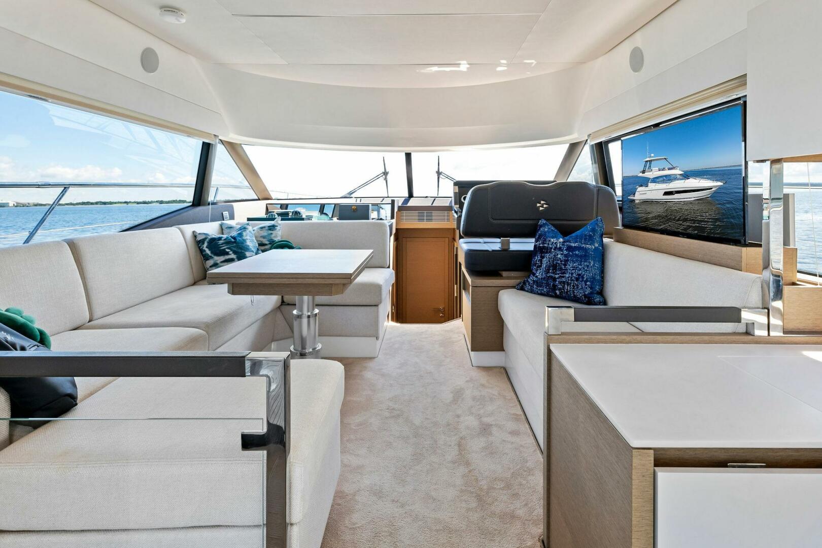 Slide: The Image of Prestige 460 Flybridge 2023 - 4696542