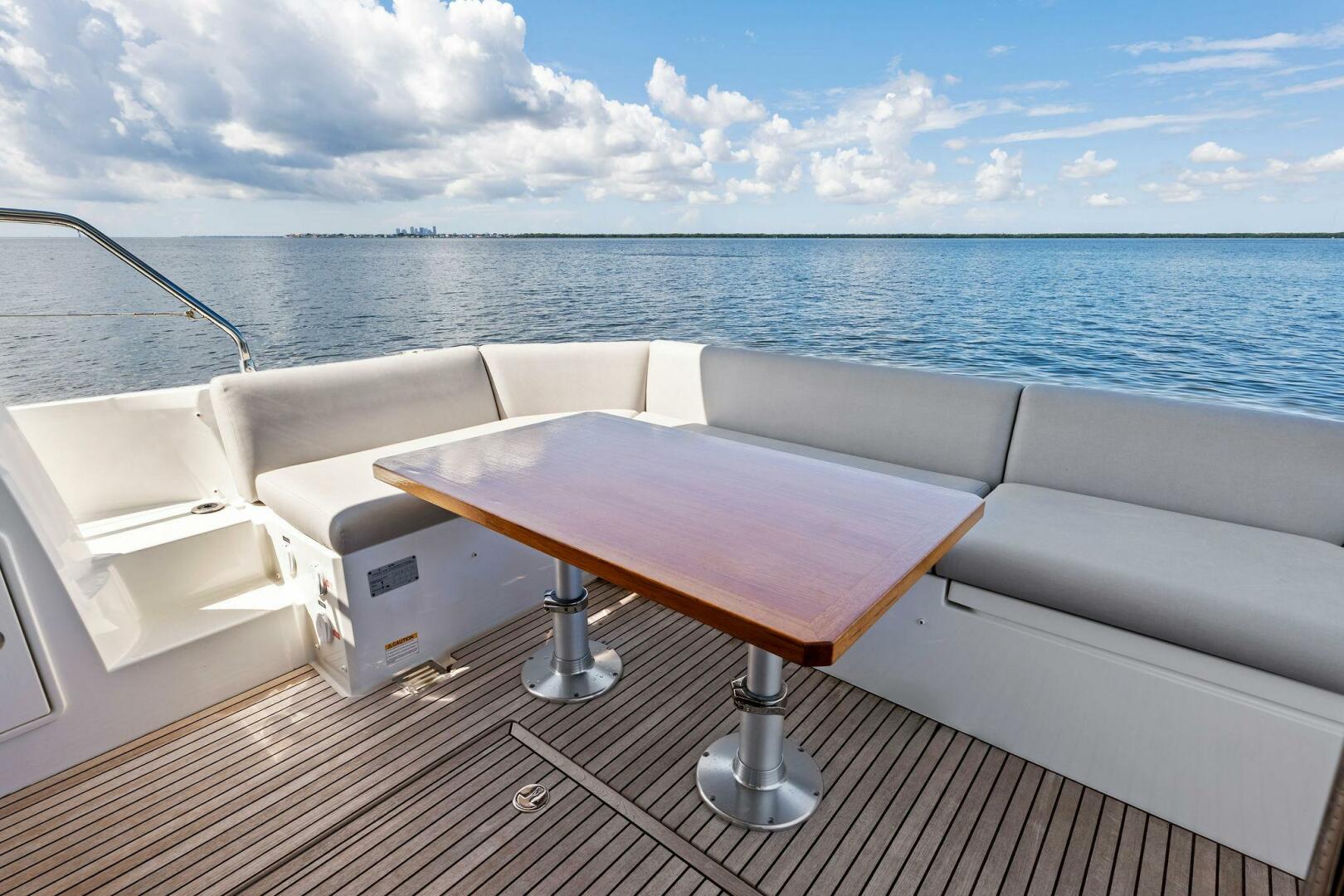Slide: The Image of Prestige 460 Flybridge 2023 - 4696569