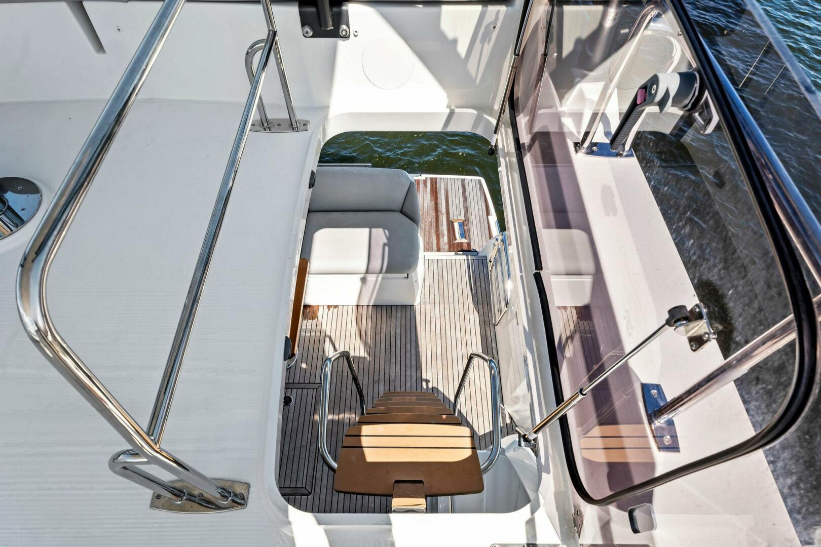 Slide: The Image of Prestige 460 Flybridge 2023 - 4696576
