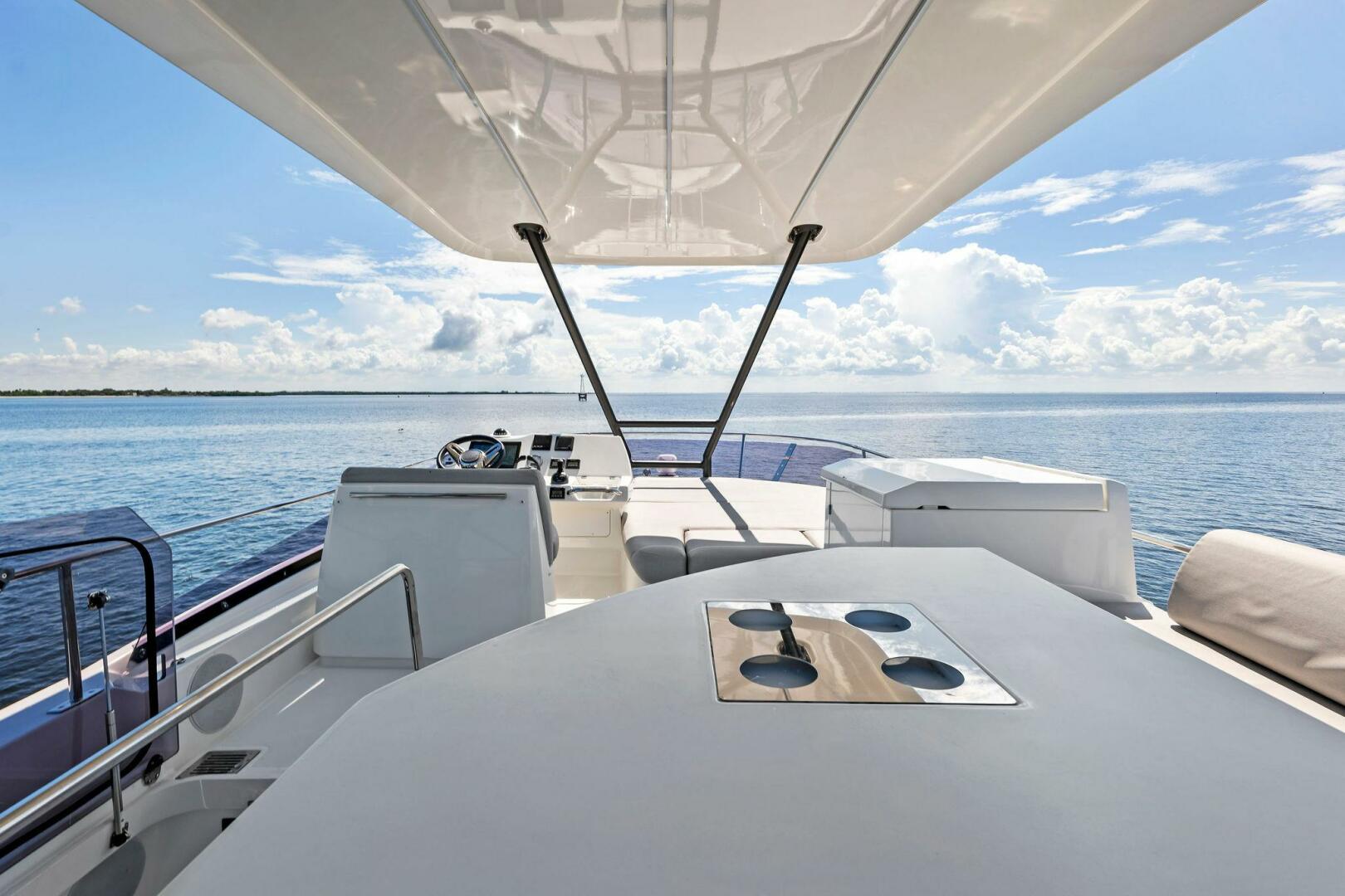Slide: The Image of Prestige 460 Flybridge 2023 - 4696579