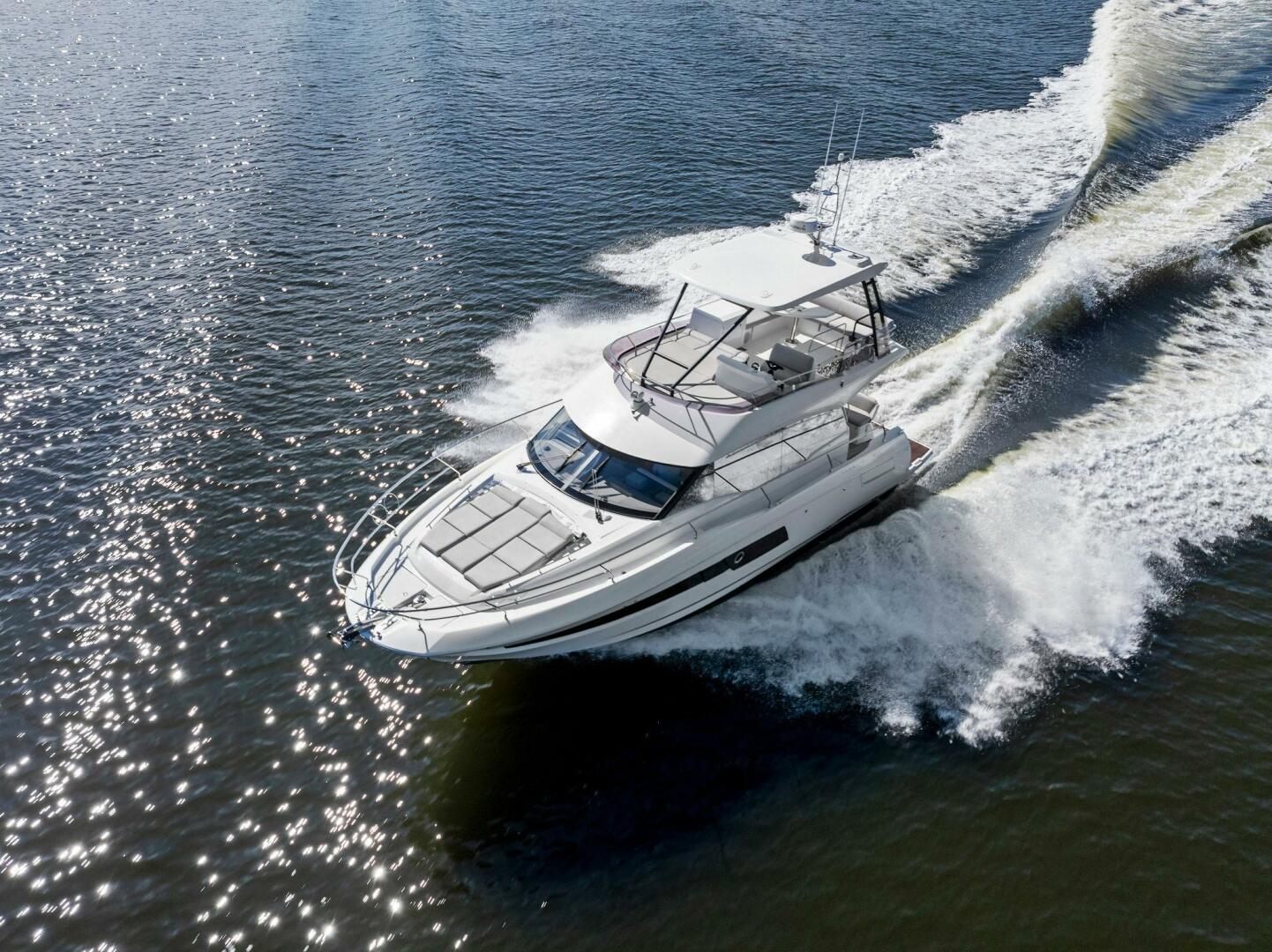 Slide: The Image of Prestige 460 Flybridge 2023 - 4696615