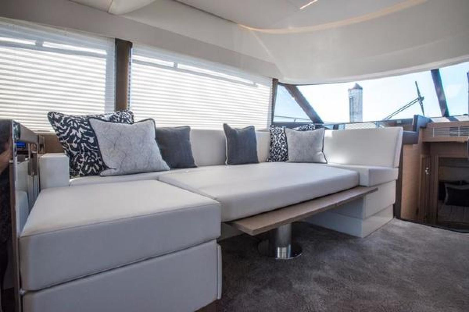 Slide: The Image of Prestige 460 Flybridge 2025 - 783763