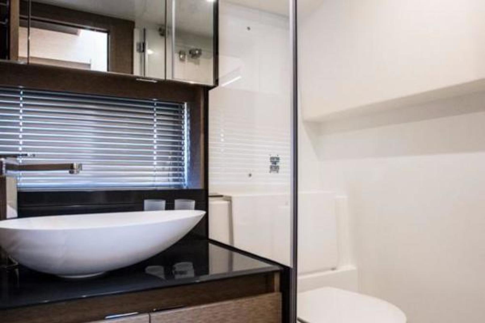 Slide: The Image of Prestige 460 Flybridge 2025 - 783759