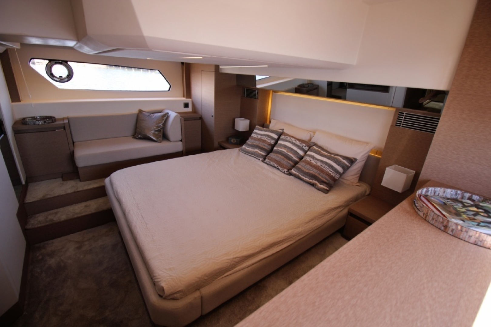 Slide: The Image of 2018 Prestige 460 S Yacht - Unforgettable -Master Stateroom - 5106083