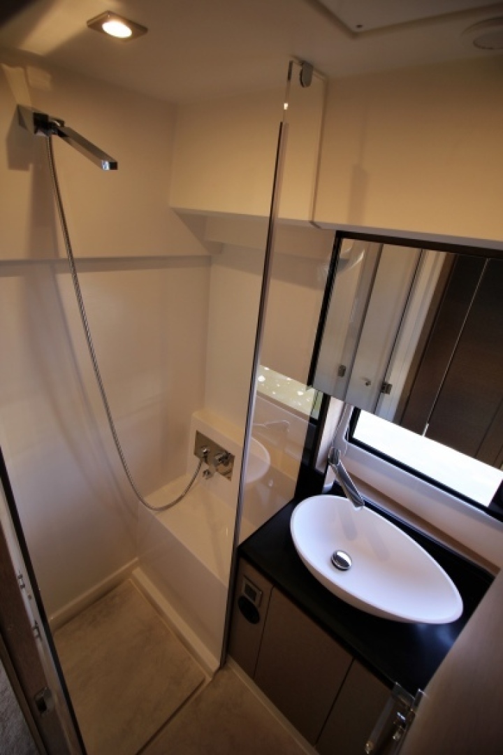Slide: The Image of 2018 Prestige 460 S Yacht - Unforgettable - Master Stateroom Shower Stall - 5106088