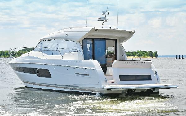 Slide: The Image of Prestige 460 S 2023 - 1