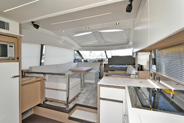 Slide: The Image of Prestige 460 S 2023 - 11