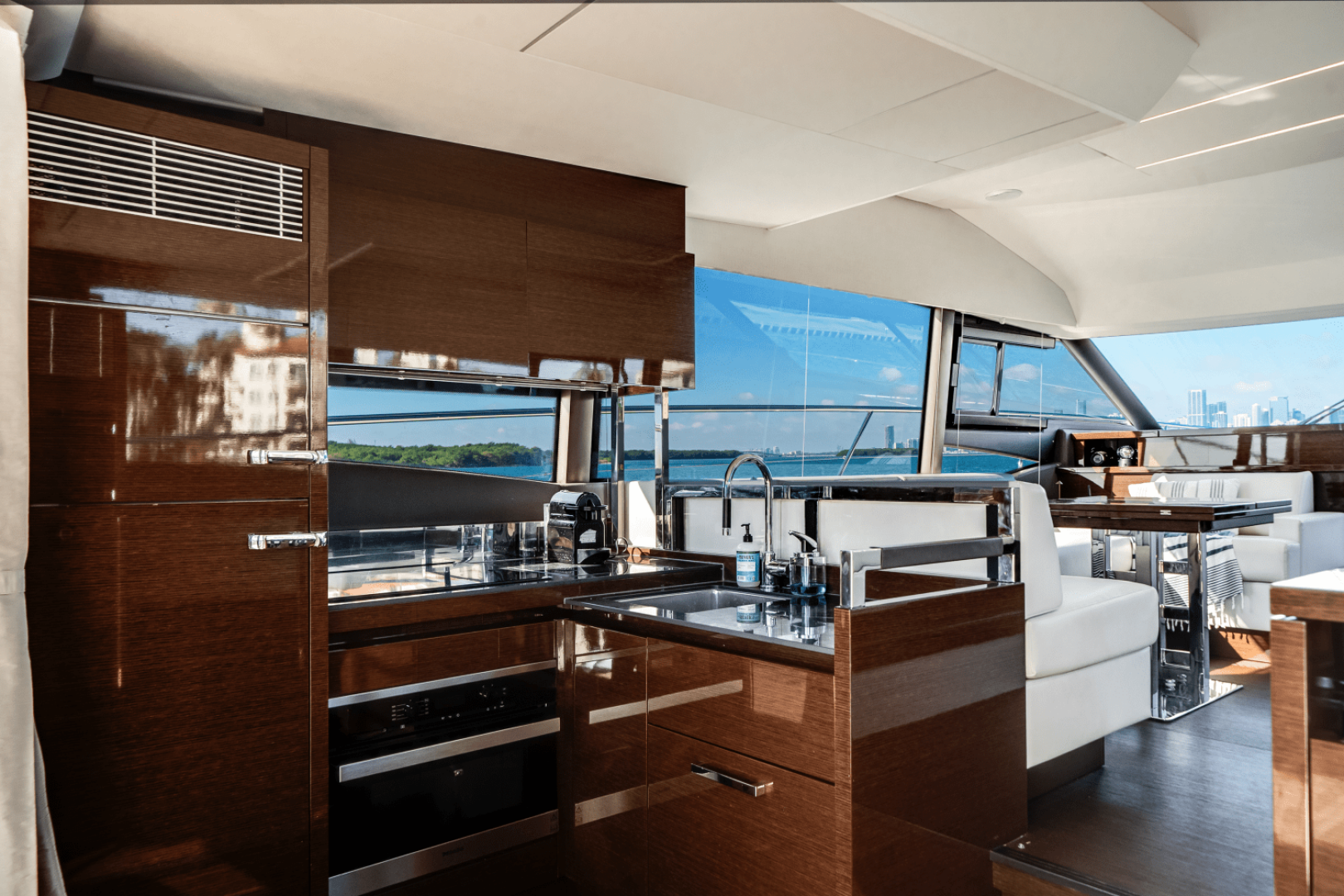 Slide: The Image of Prestige 520 FLYBRIDGE 2020 - 4942928