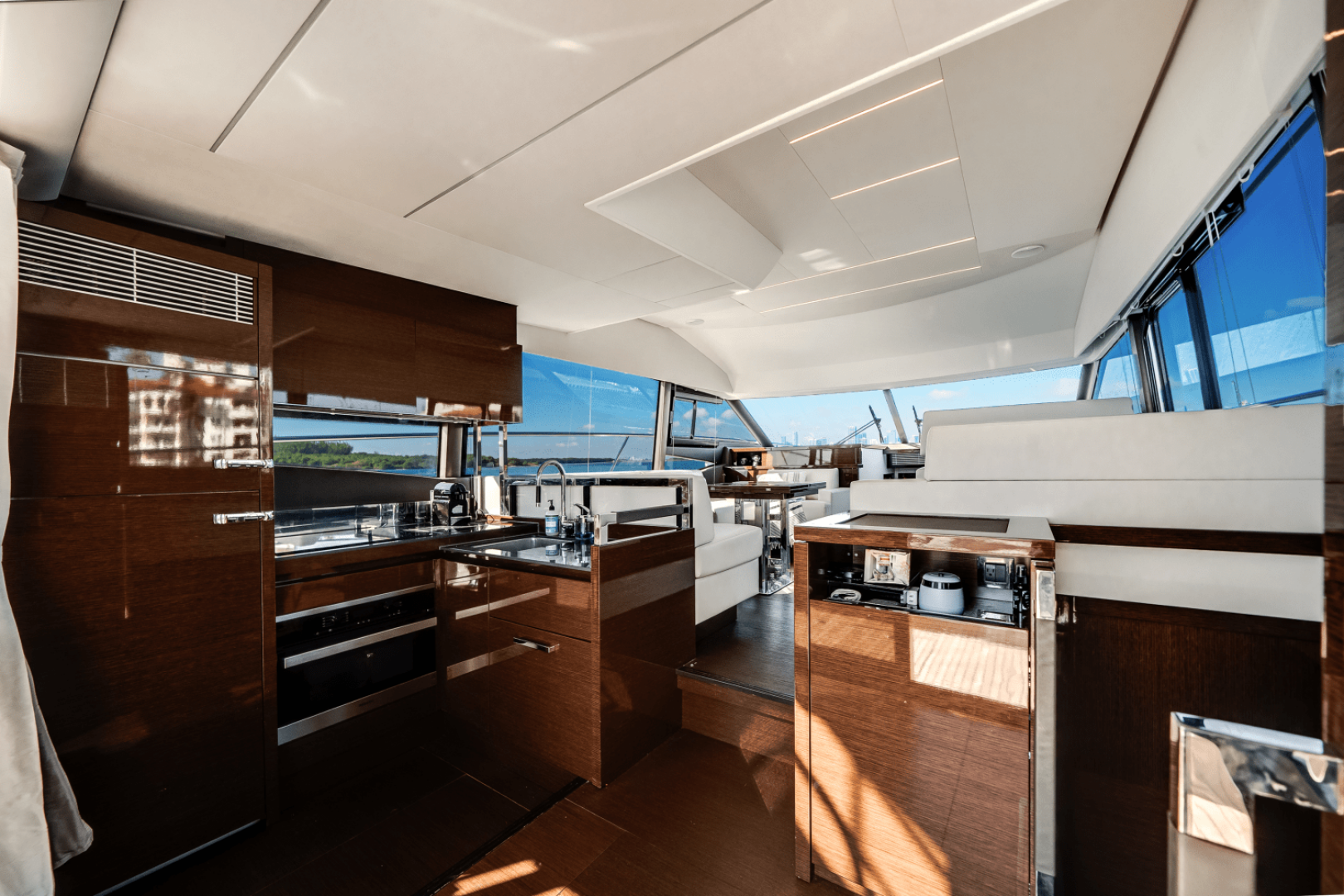 Slide: The Image of Prestige 520 FLYBRIDGE 2020 - 4942930