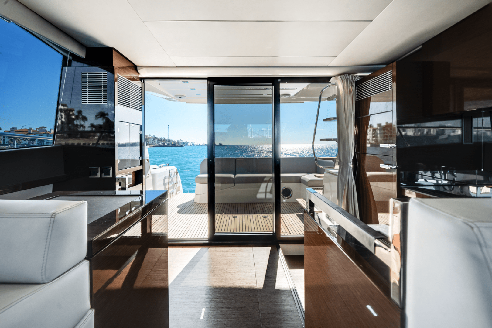 Slide: The Image of Prestige 520 FLYBRIDGE 2020 - 4942933