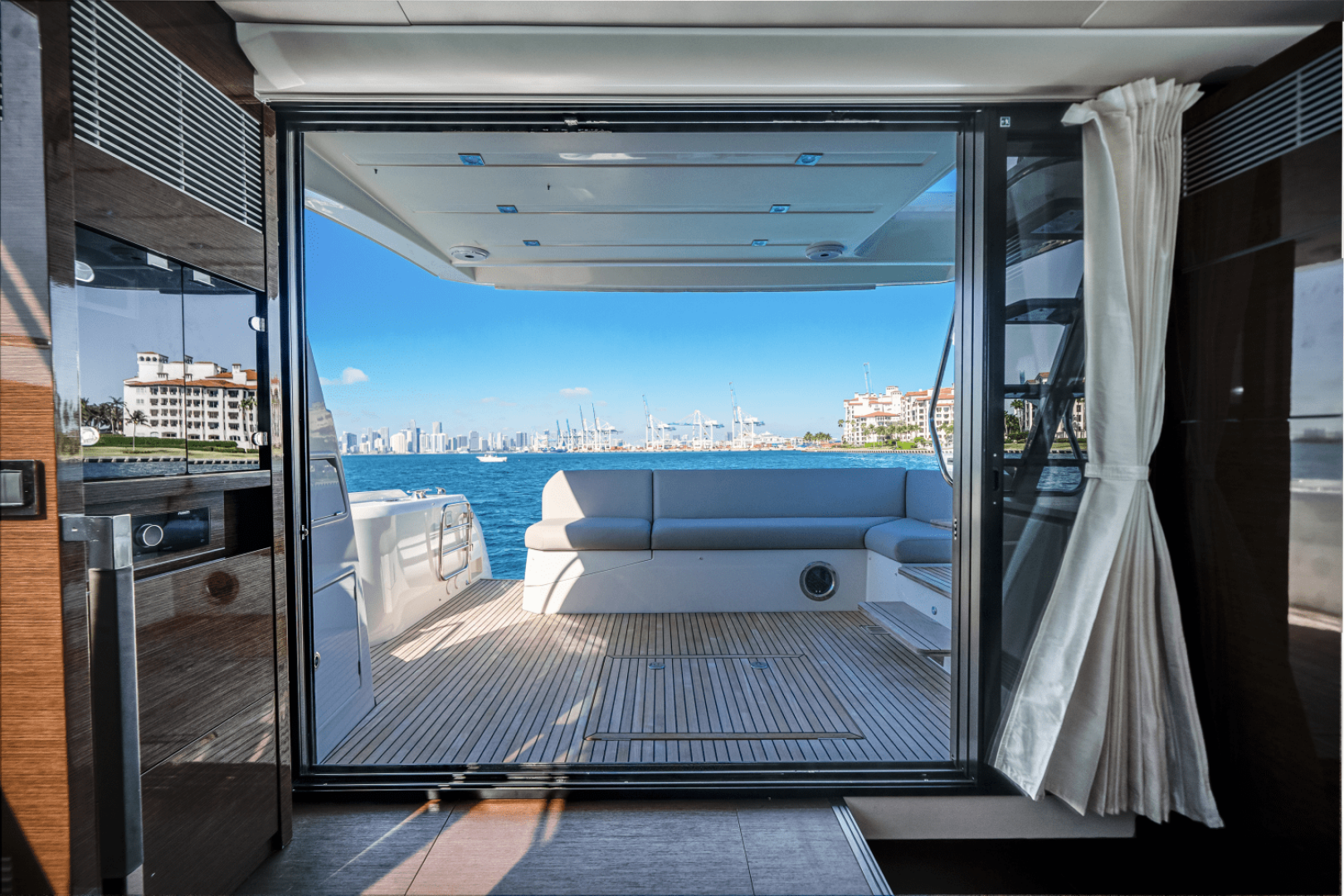 Slide: The Image of Prestige 520 FLYBRIDGE 2020 - 4942944
