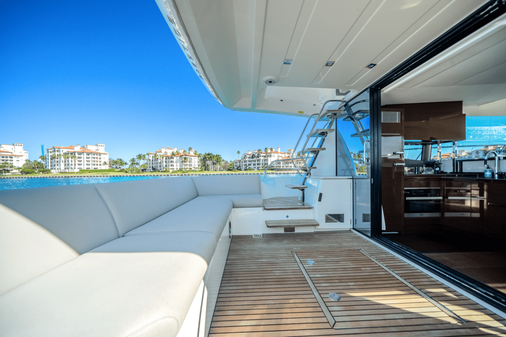 Slide: The Image of Prestige 520 FLYBRIDGE 2020 - 4942945