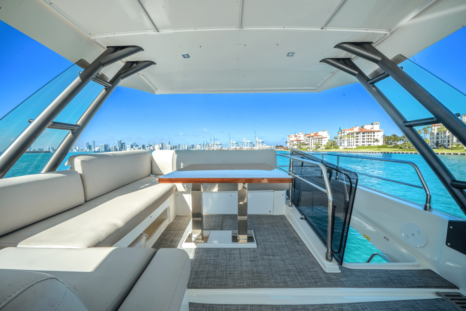 Slide: The Image of Prestige 520 FLYBRIDGE 2020 - 4942948
