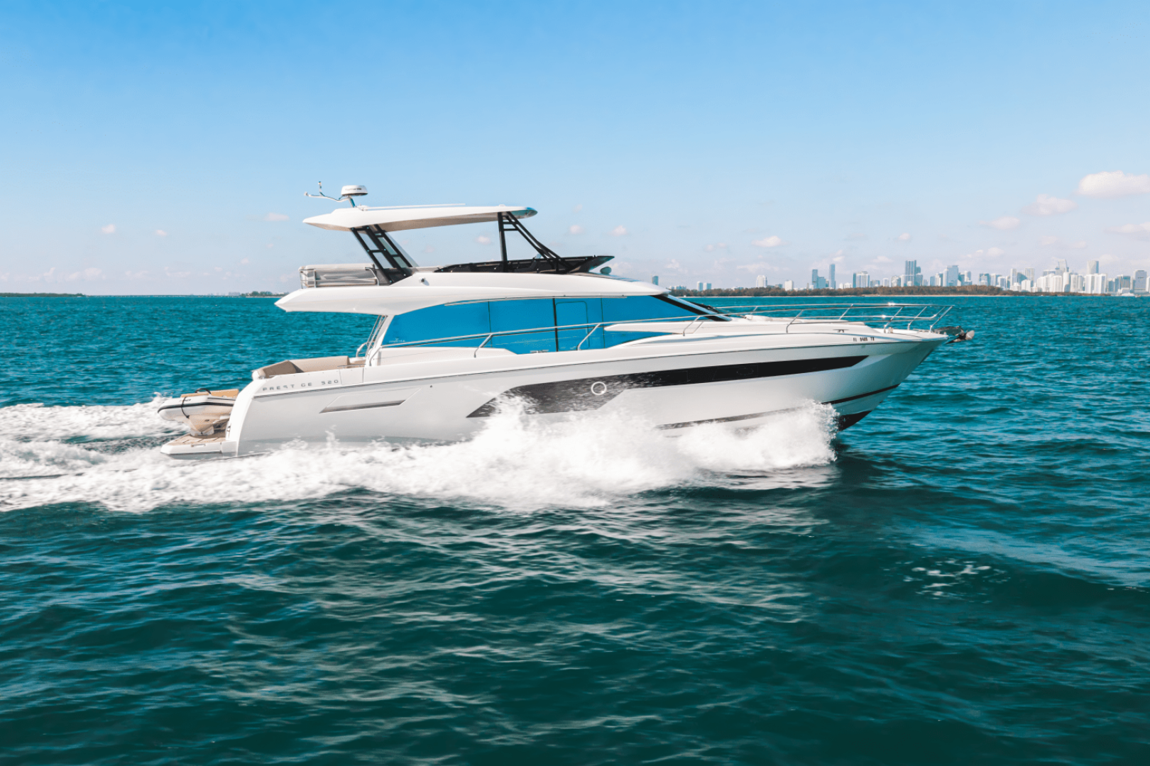 Slide: The Image of Prestige 520 FLYBRIDGE 2020 - 4942970