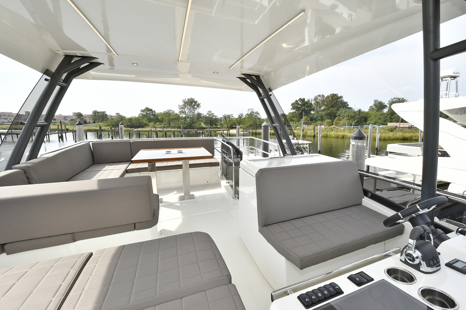 Slide: The Image of Aft Flybridge View - 1072971