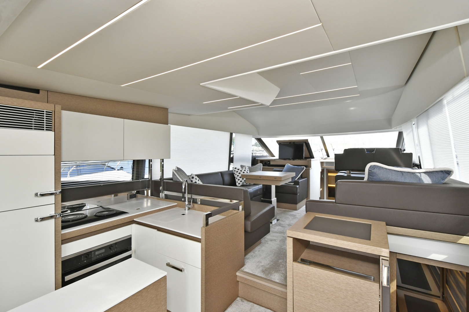 Slide: The Image of Galley/ Salon  - 1072973
