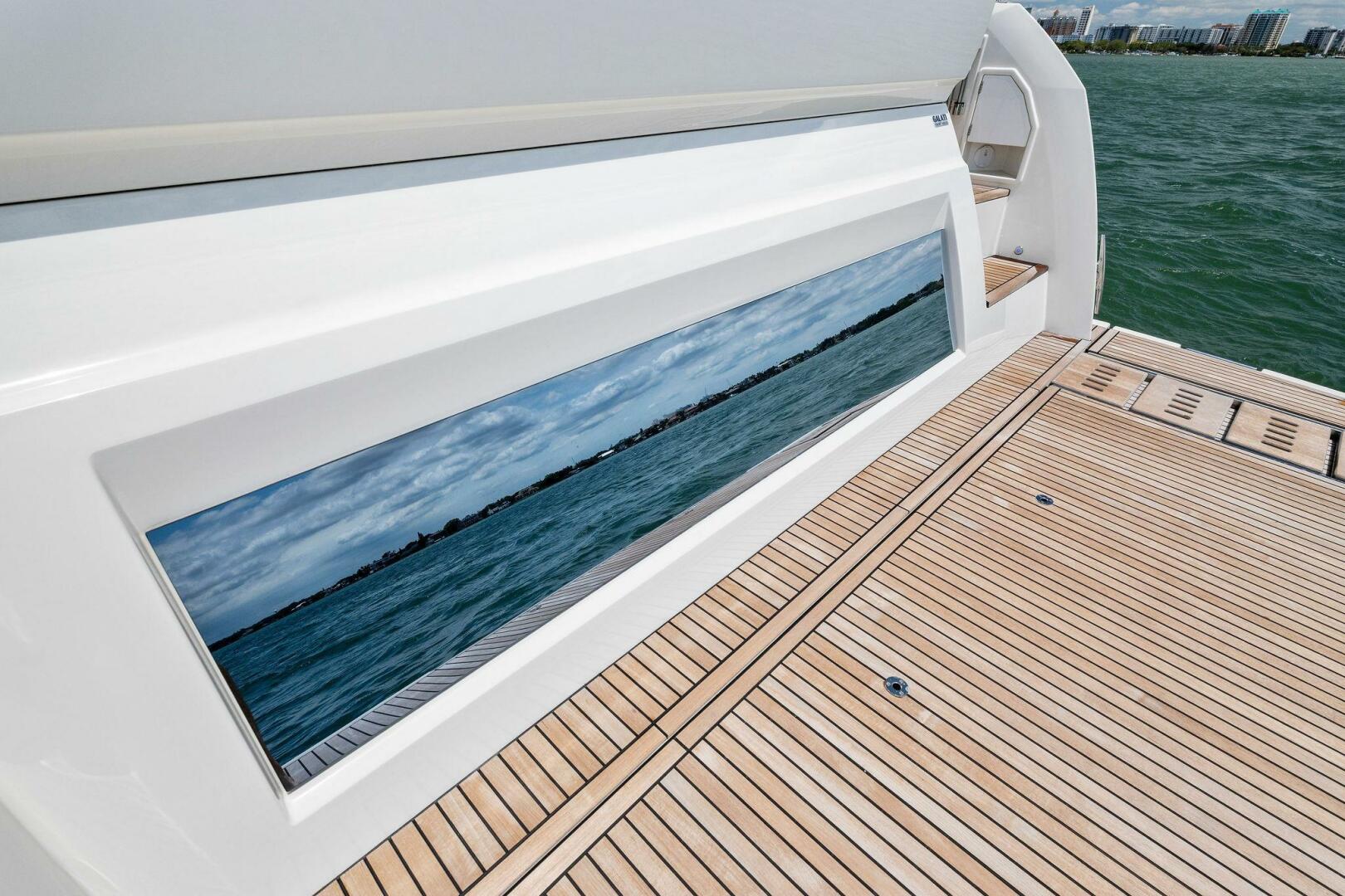 Slide: The Image of Prestige 520 Flybridge 2025 - 4931040