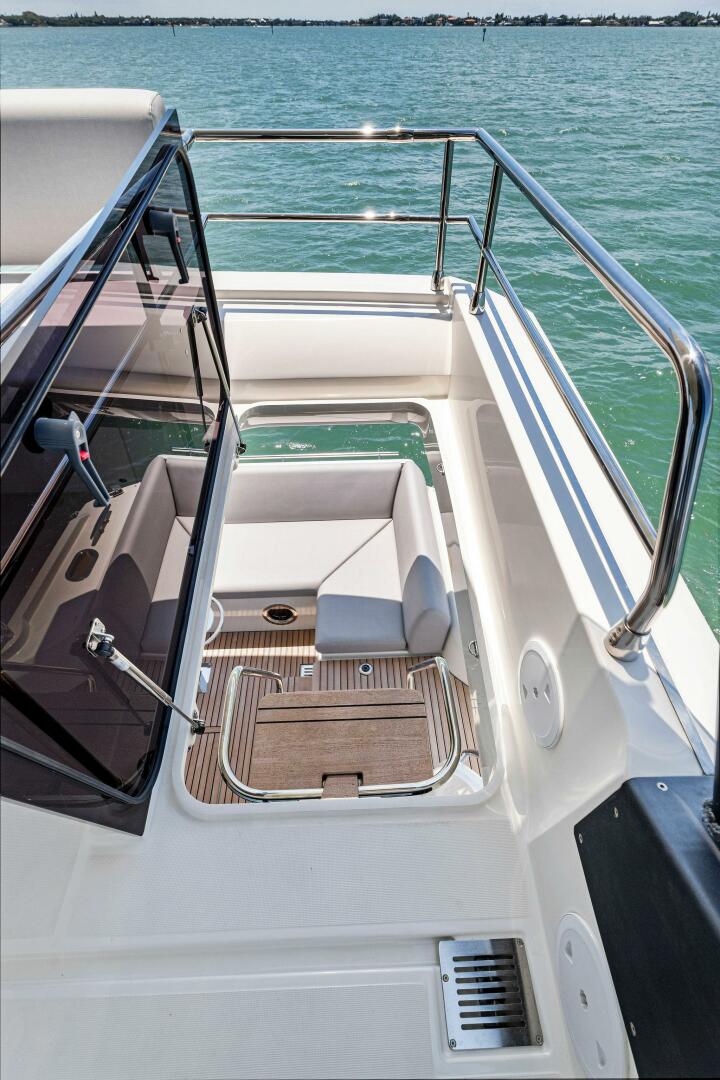 Slide: The Image of Prestige 520 Flybridge 2025 - 4931141