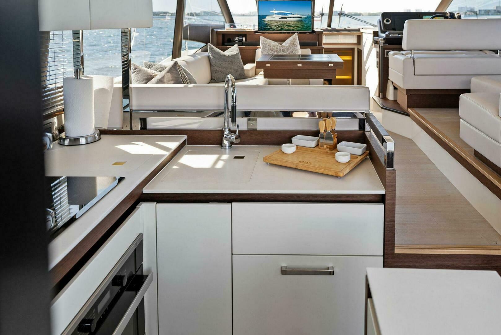 Slide: The Image of 2018 52 Prestige S - The Islanders - Galley - 4764107