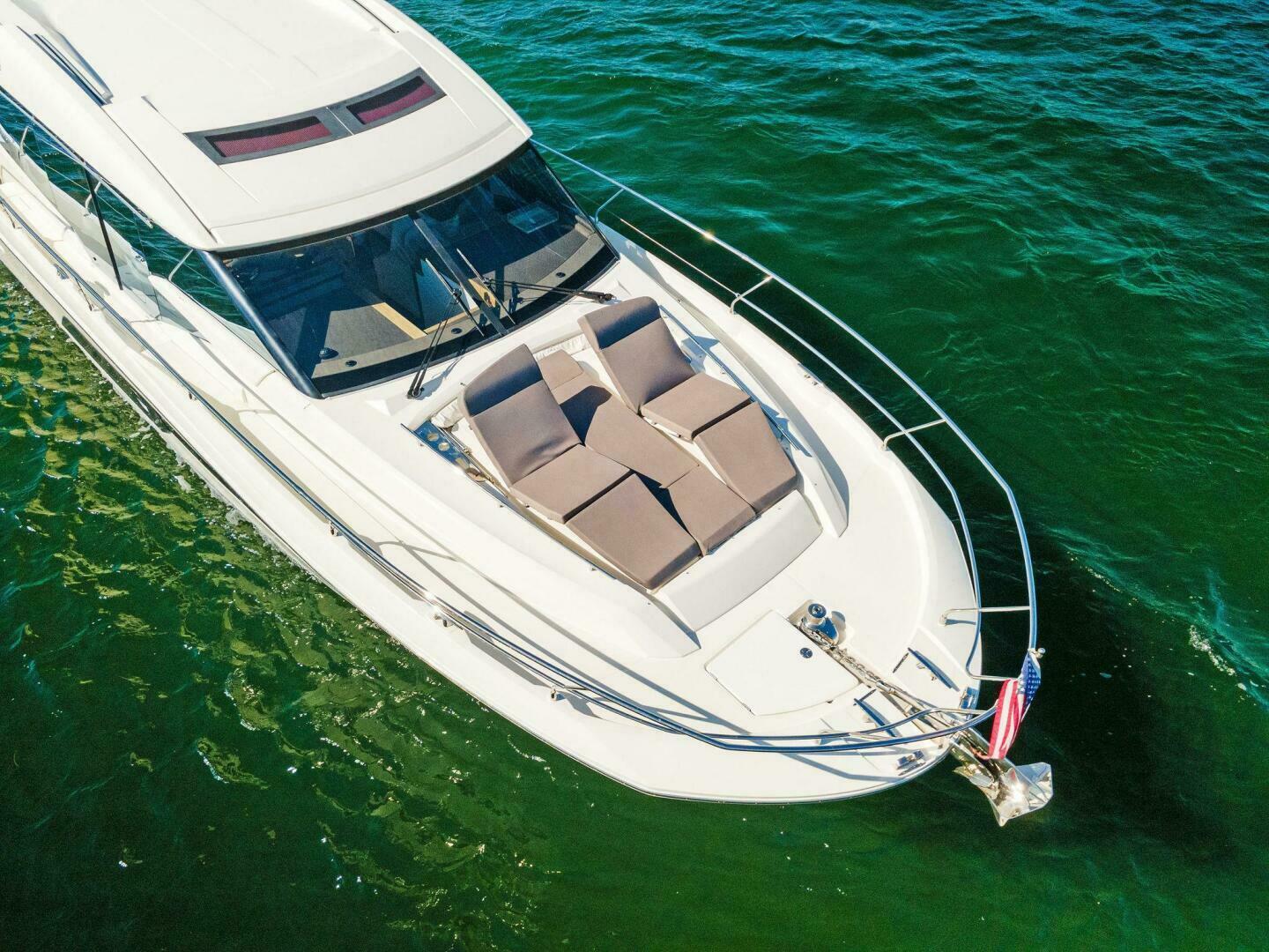 Slide: The Image of 2018 52 Prestige S - The Islanders - Profile - 4764142