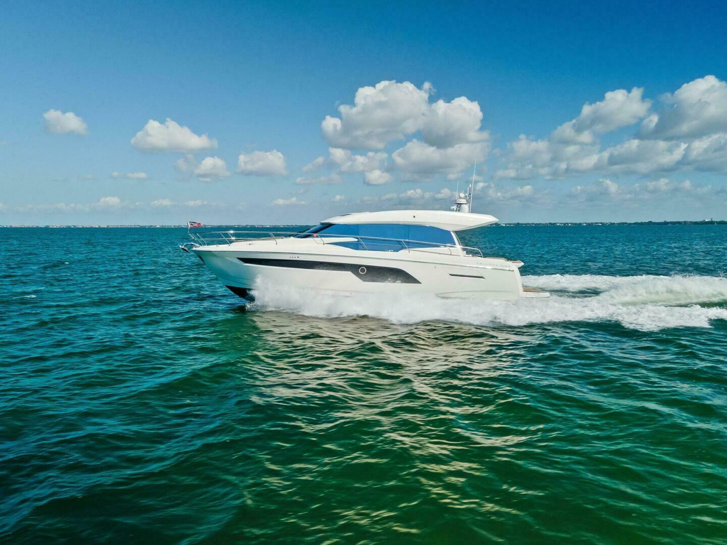 Slide: The Image of 2018 52 Prestige S - The Islanders - Profile - 4764155