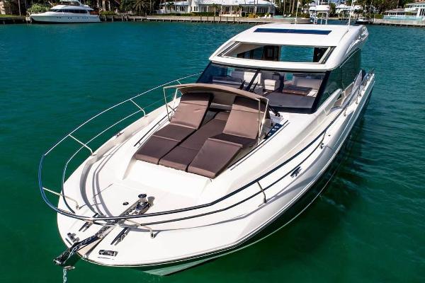 Slide: The Image of Prestige 520 S 2020 - 5