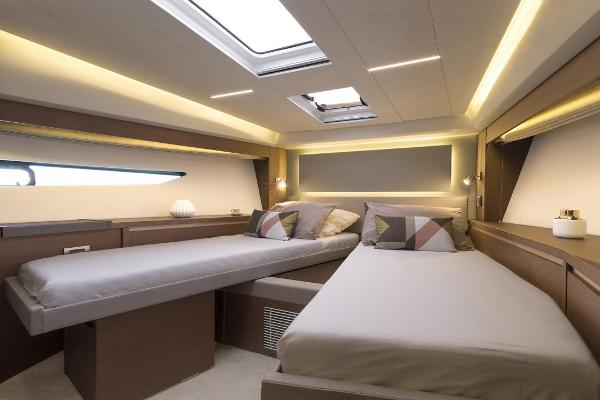 Slide: The Image of Prestige 520 S 2020 - 9