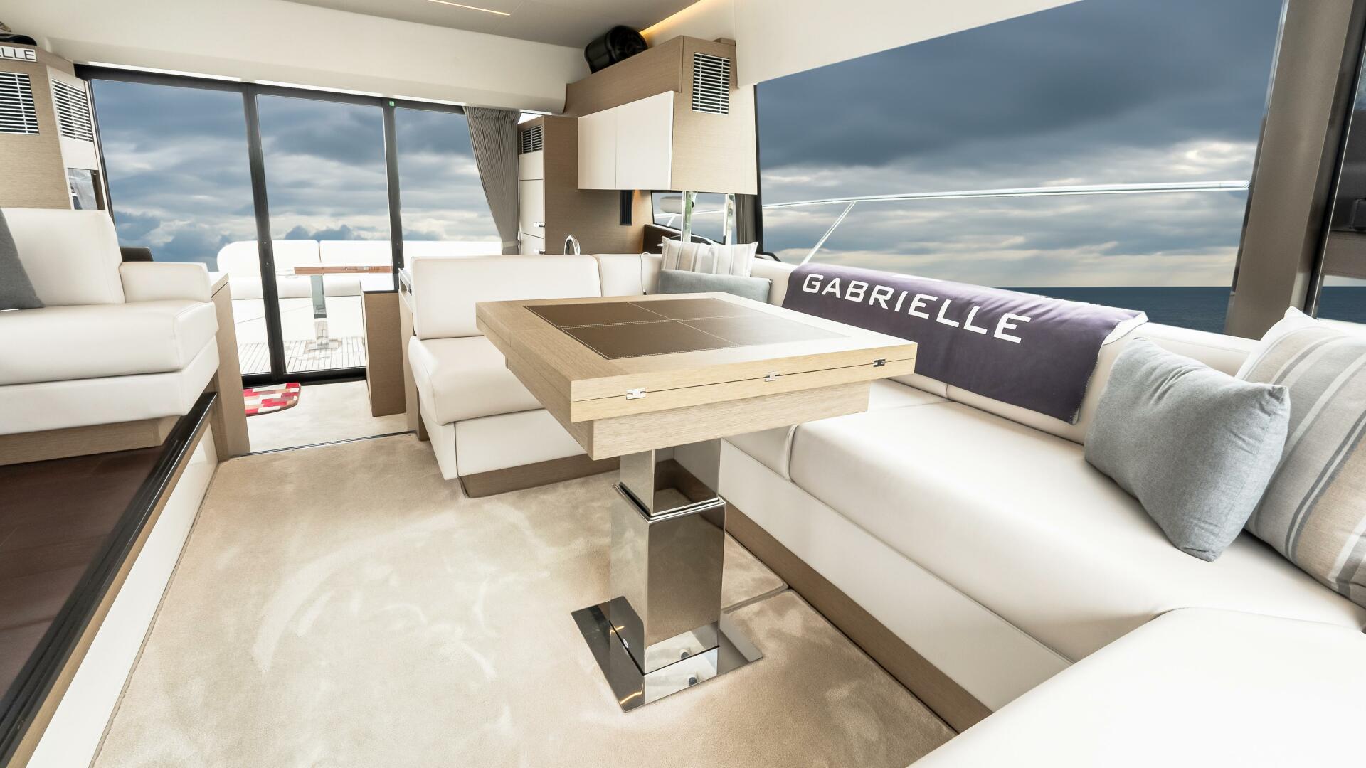 Slide: The Image of Prestige 520S 2021 - 4546463