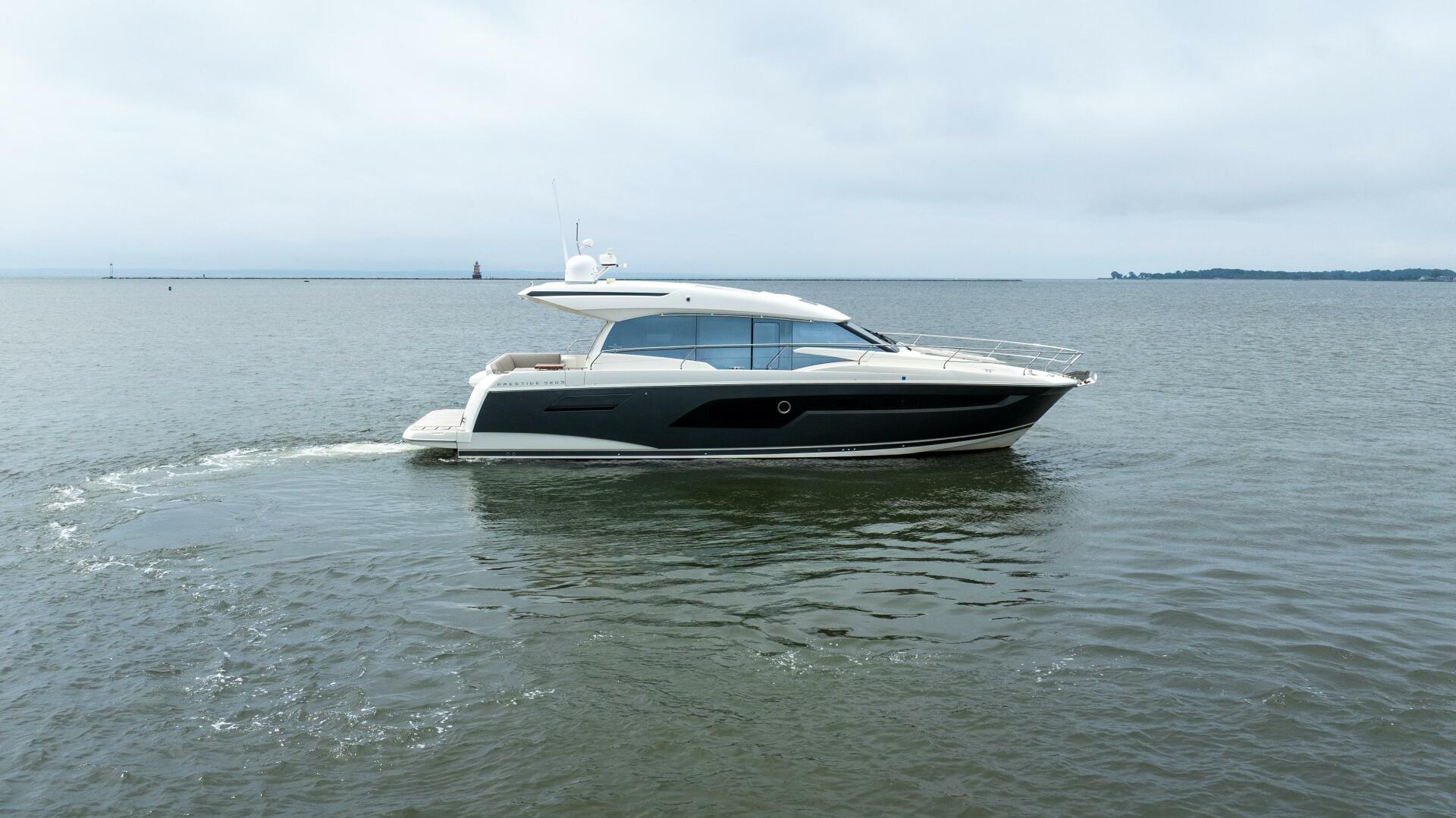 Slide: The Image of Prestige 520S 2021 - 4546436