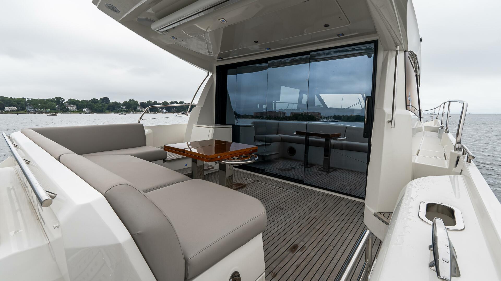 Slide: The Image of Prestige 520S 2021 - 4546444