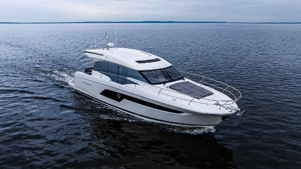 Slide: The Image of Prestige 520 S 2023 - 0