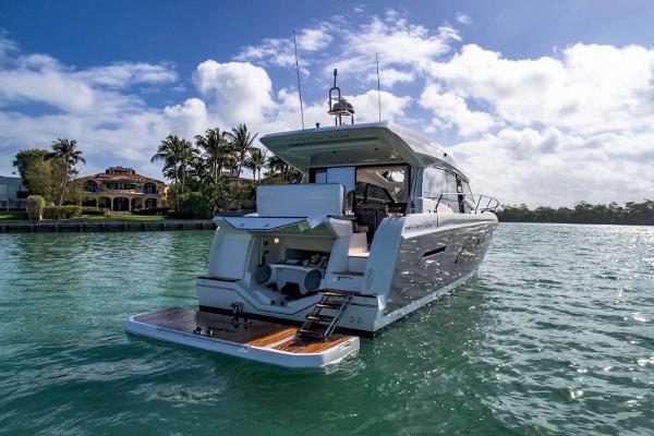 Slide: The Image of Prestige 520 S 2023 - 4