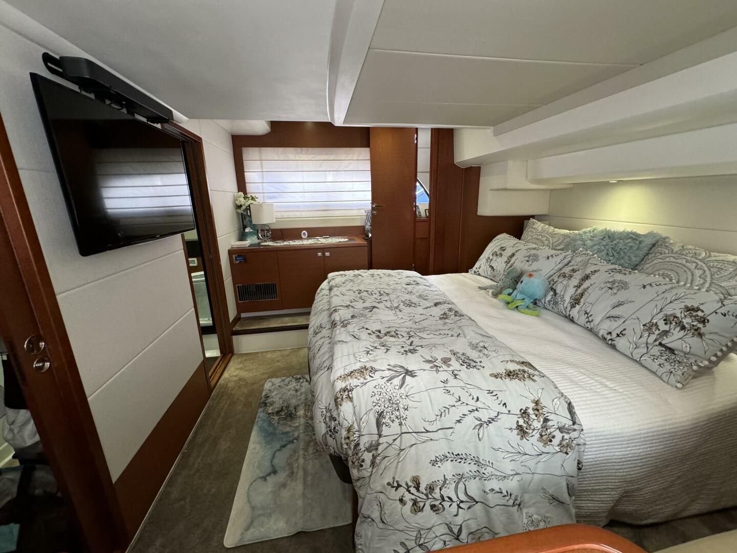 Slide: The Image of 2015 Prestige F550 - Just Peachy - Master Stateroom - 3941261