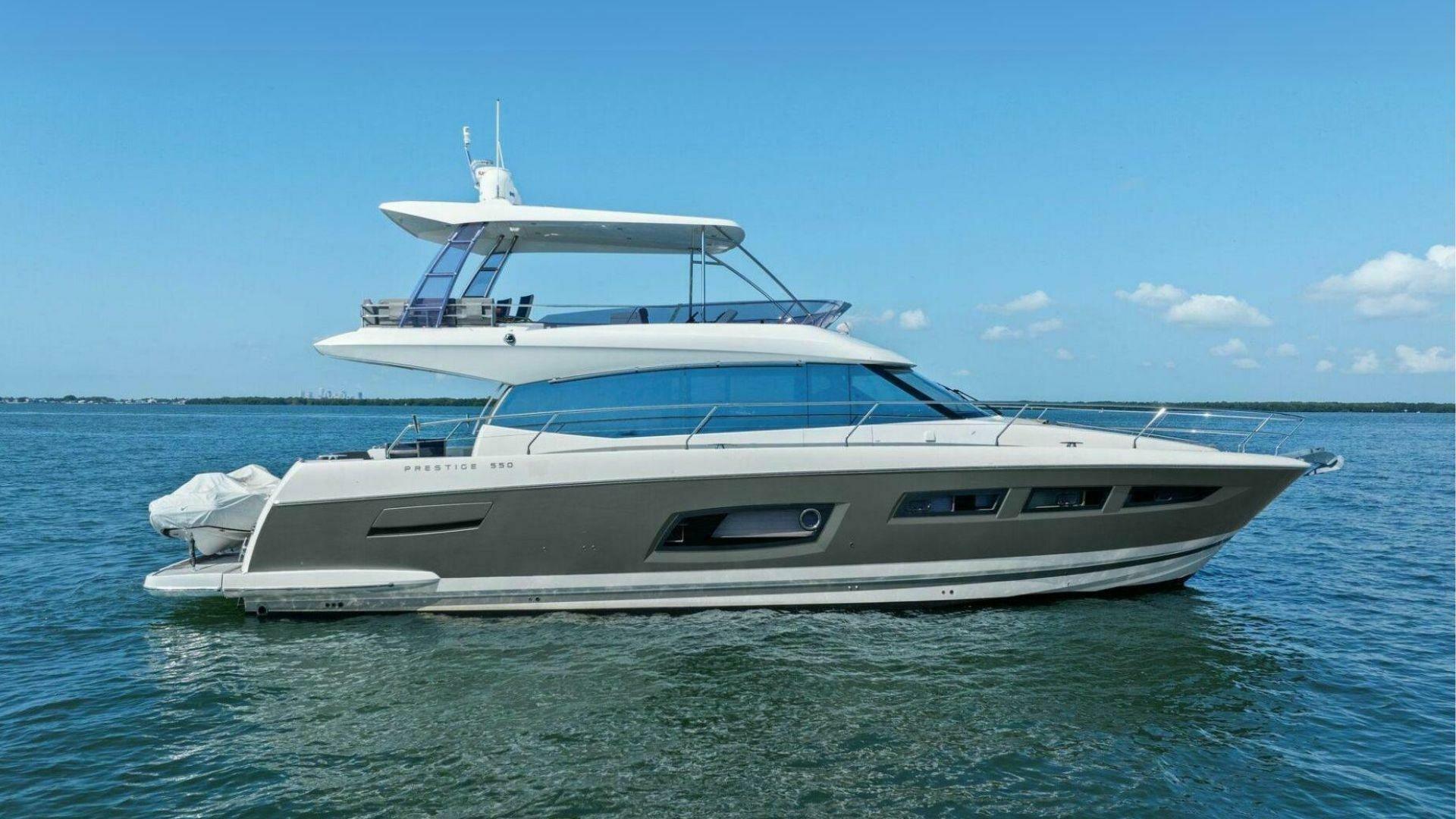 Slide: The Image of Prestige 550 Flybridge 2016 - 4697974