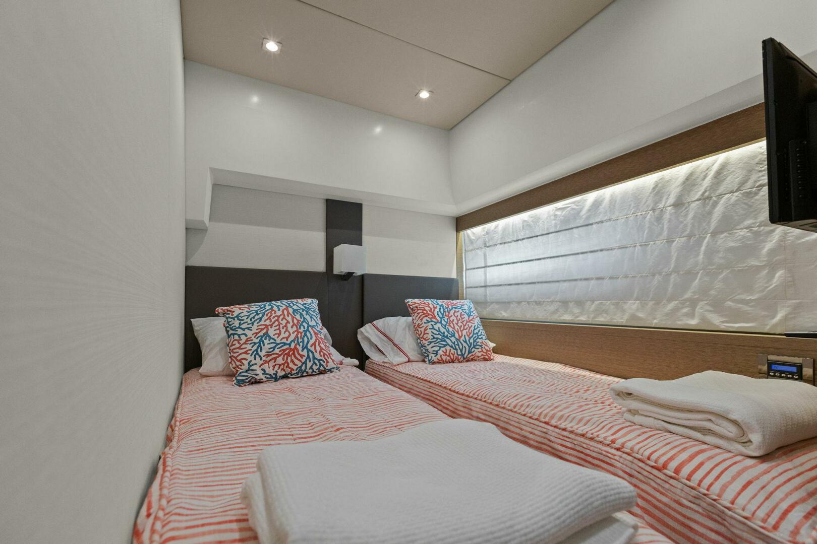 Slide: The Image of 2016 55 Prestige Flybridge - YEE YEE - Guest Stateroom - 4355198